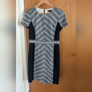 JCrew Short Sleeve Navy Chevron Dress Size 8